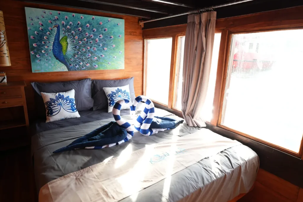 Deluxe cabin