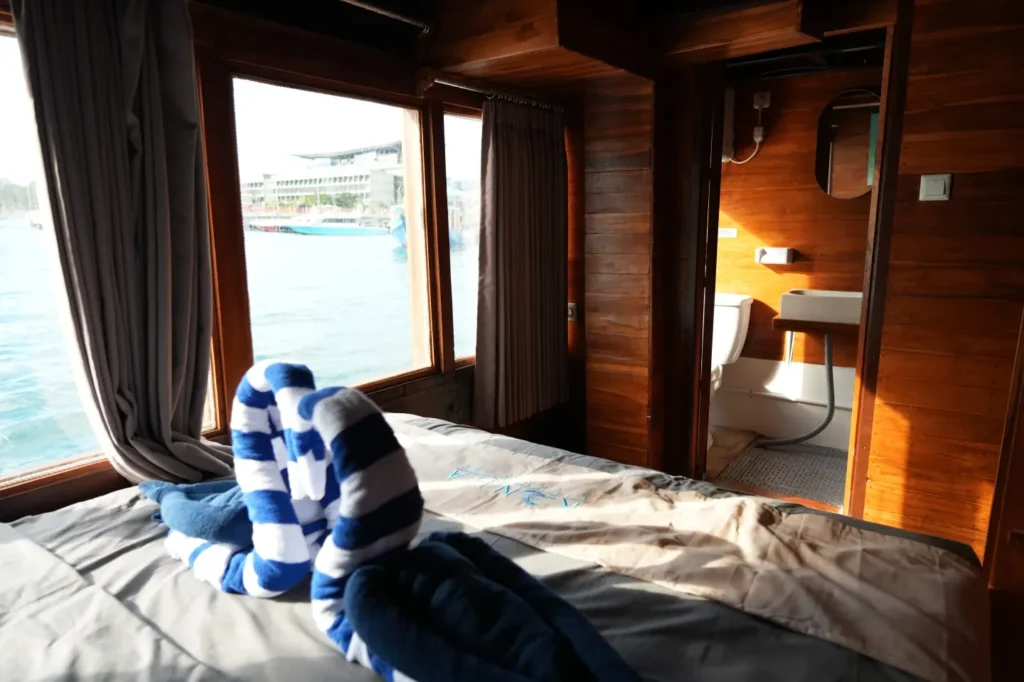 Deluxe cabin