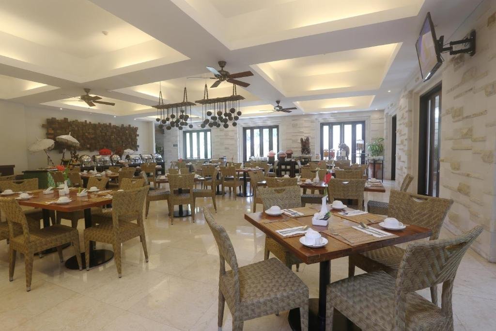 Grand Whiz Hotel Nusa Dua