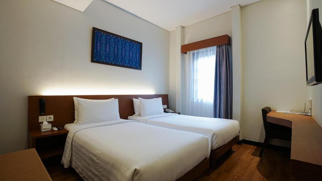 Grand Whiz Hotel Nusa Dua